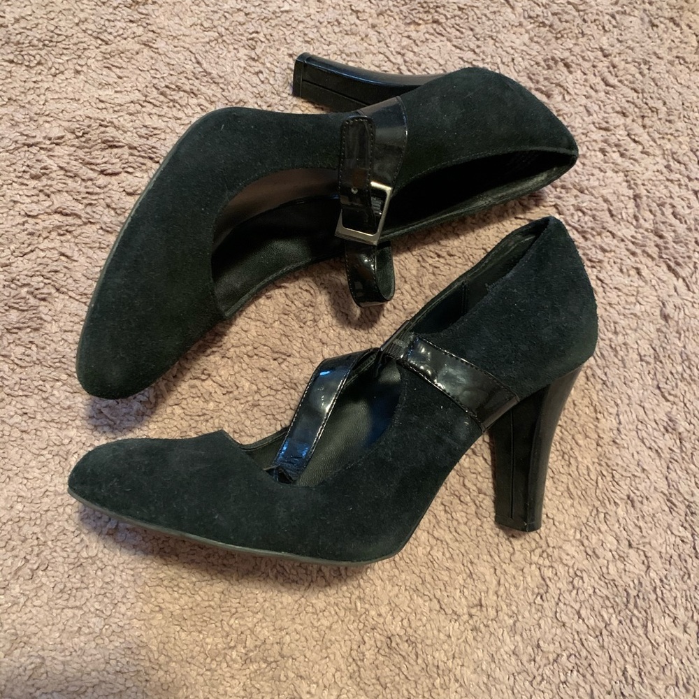Black heels